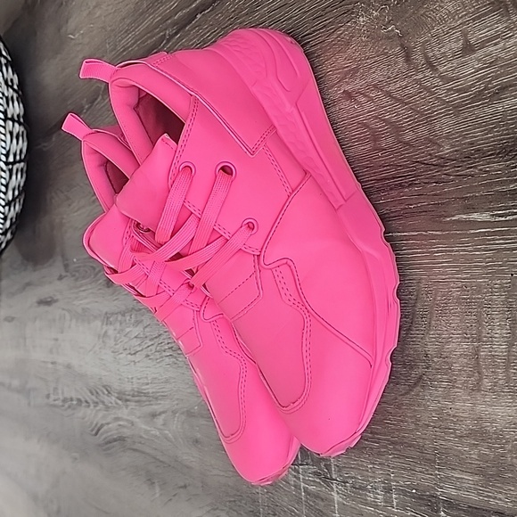 STEVE MADDEN Cliff Chunky Dad Sneakers Neon Barbie Pink Size 11 - Picture 3 of 10
